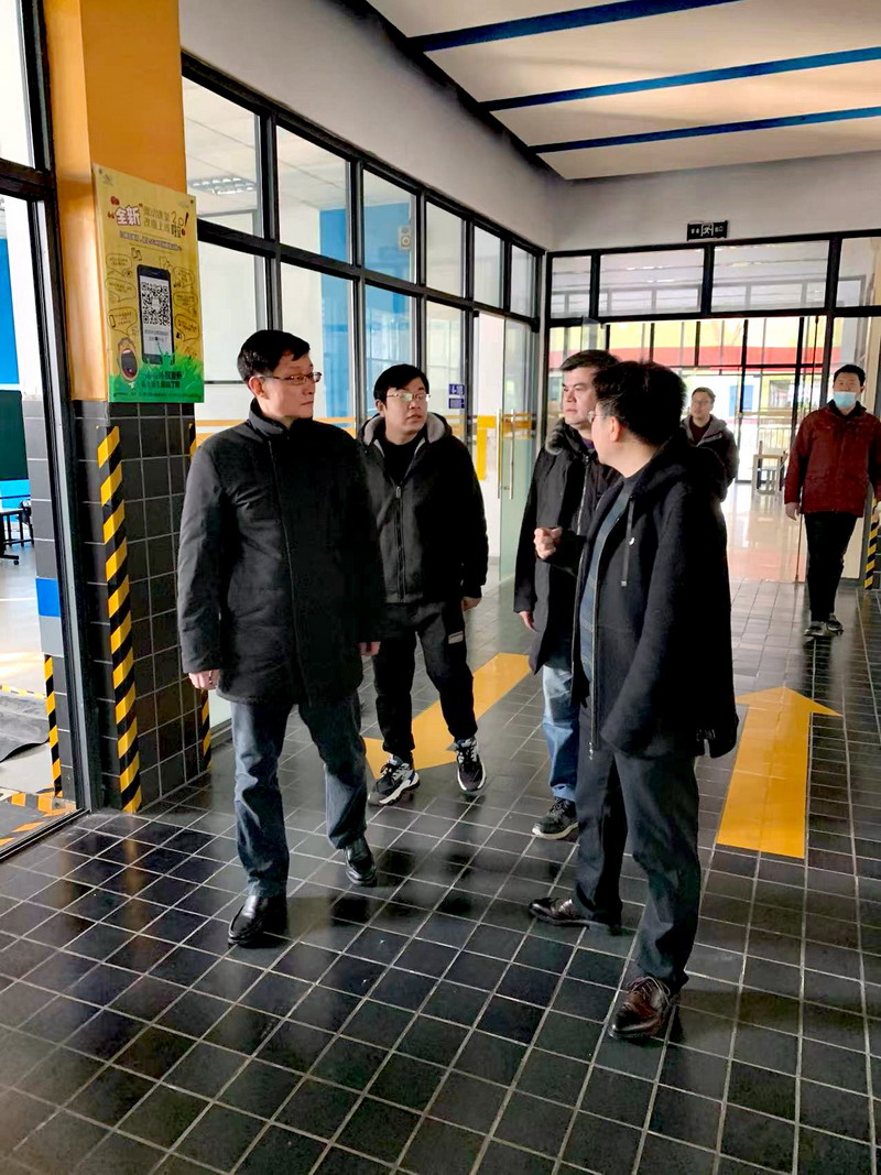 日出水了啊快点使劲动态图