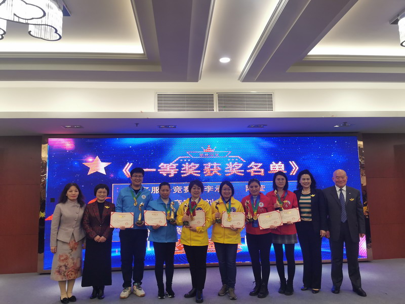 日出水了啊快点使劲动态图