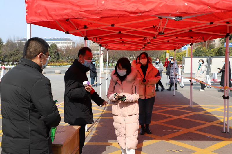 日出水了啊快点使劲动态图