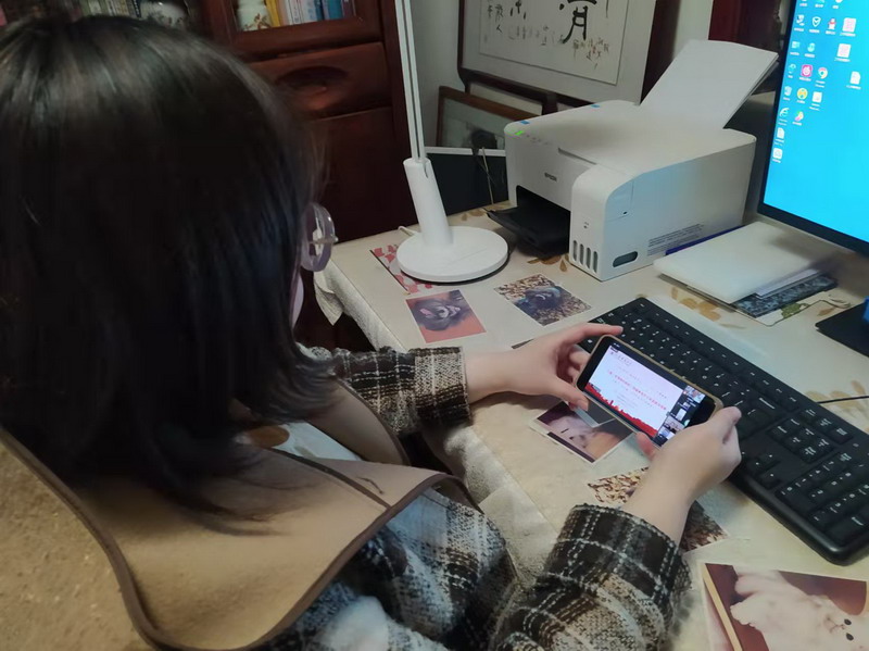 日出水了啊快点使劲动态图