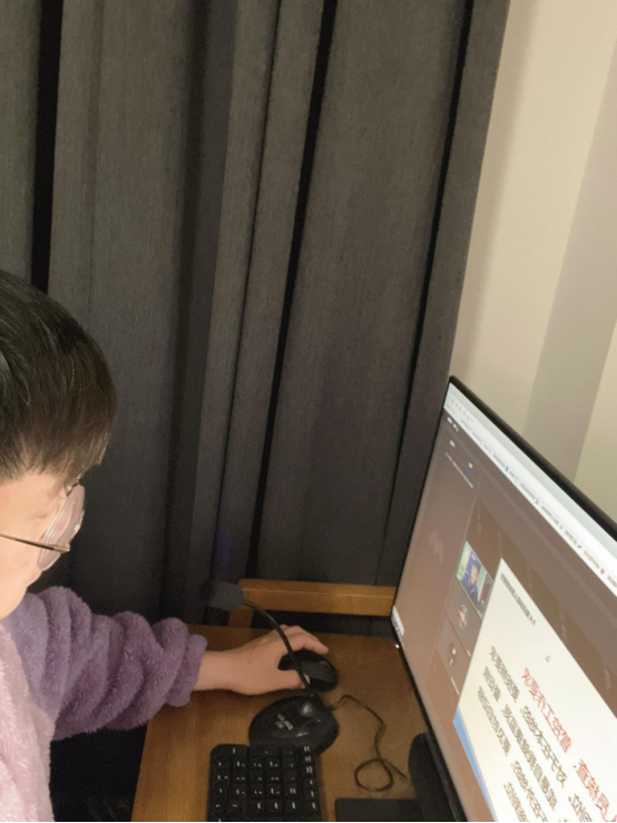 日出水了啊快点使劲动态图