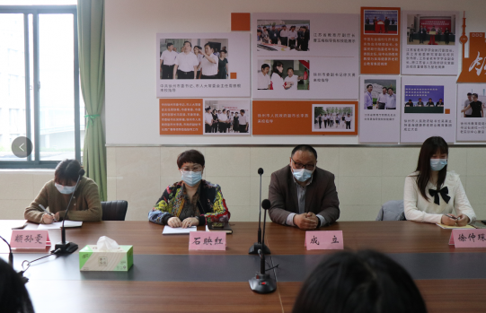 日出水了啊快点使劲动态图