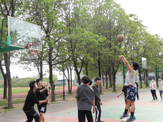 日出水了啊快点使劲动态图