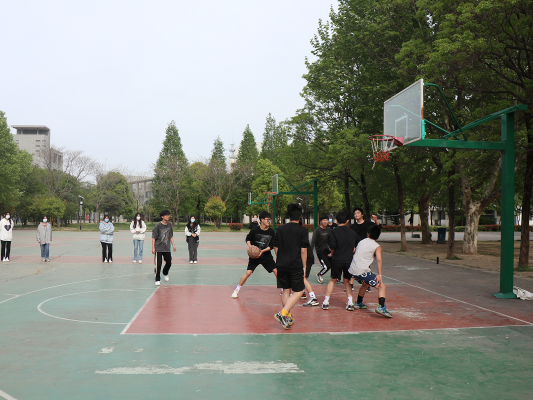 日出水了啊快点使劲动态图