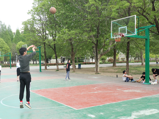 日出水了啊快点使劲动态图