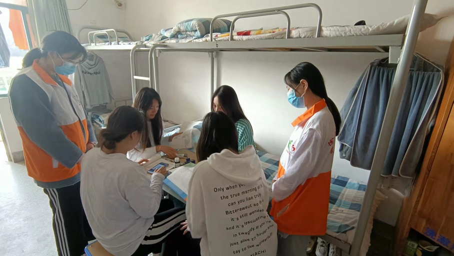 日出水了啊快点使劲动态图