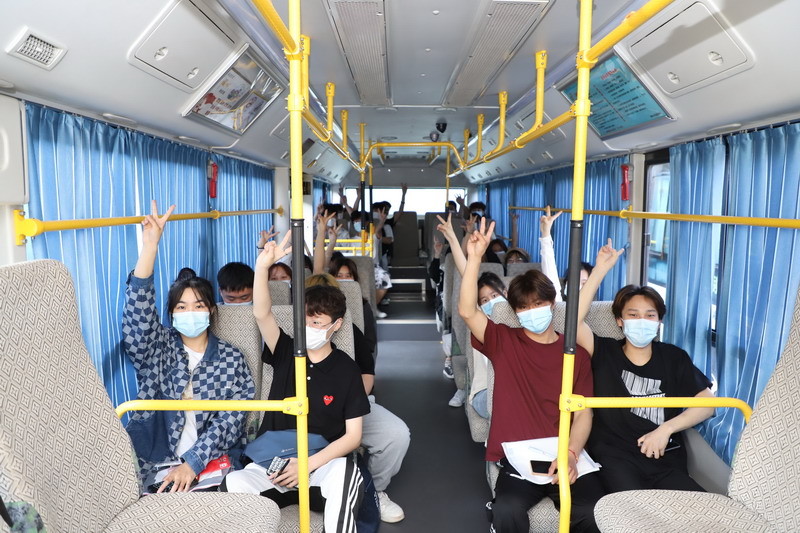 日出水了啊快点使劲动态图