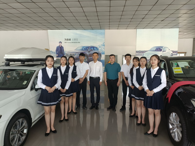 日出水了啊快点使劲动态图