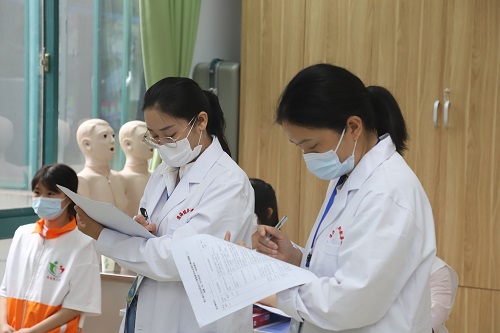 日出水了啊快点使劲动态图