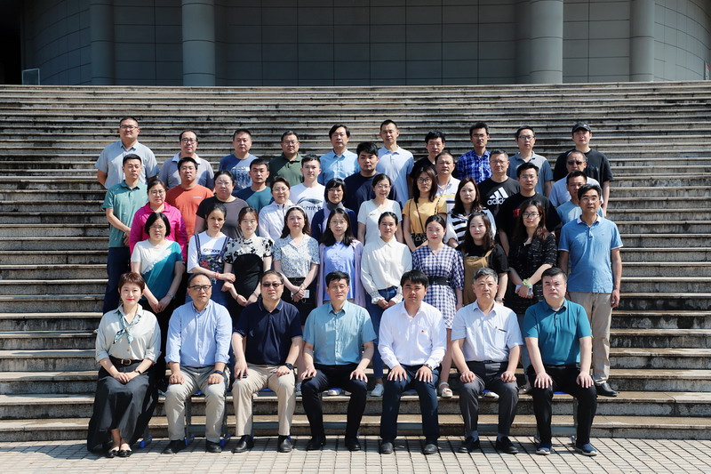 日出水了啊快点使劲动态图