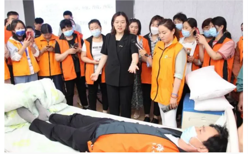 日出水了啊快点使劲动态图