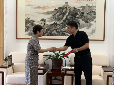 日出水了啊快点使劲动态图