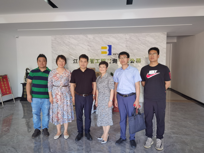 日出水了啊快点使劲动态图