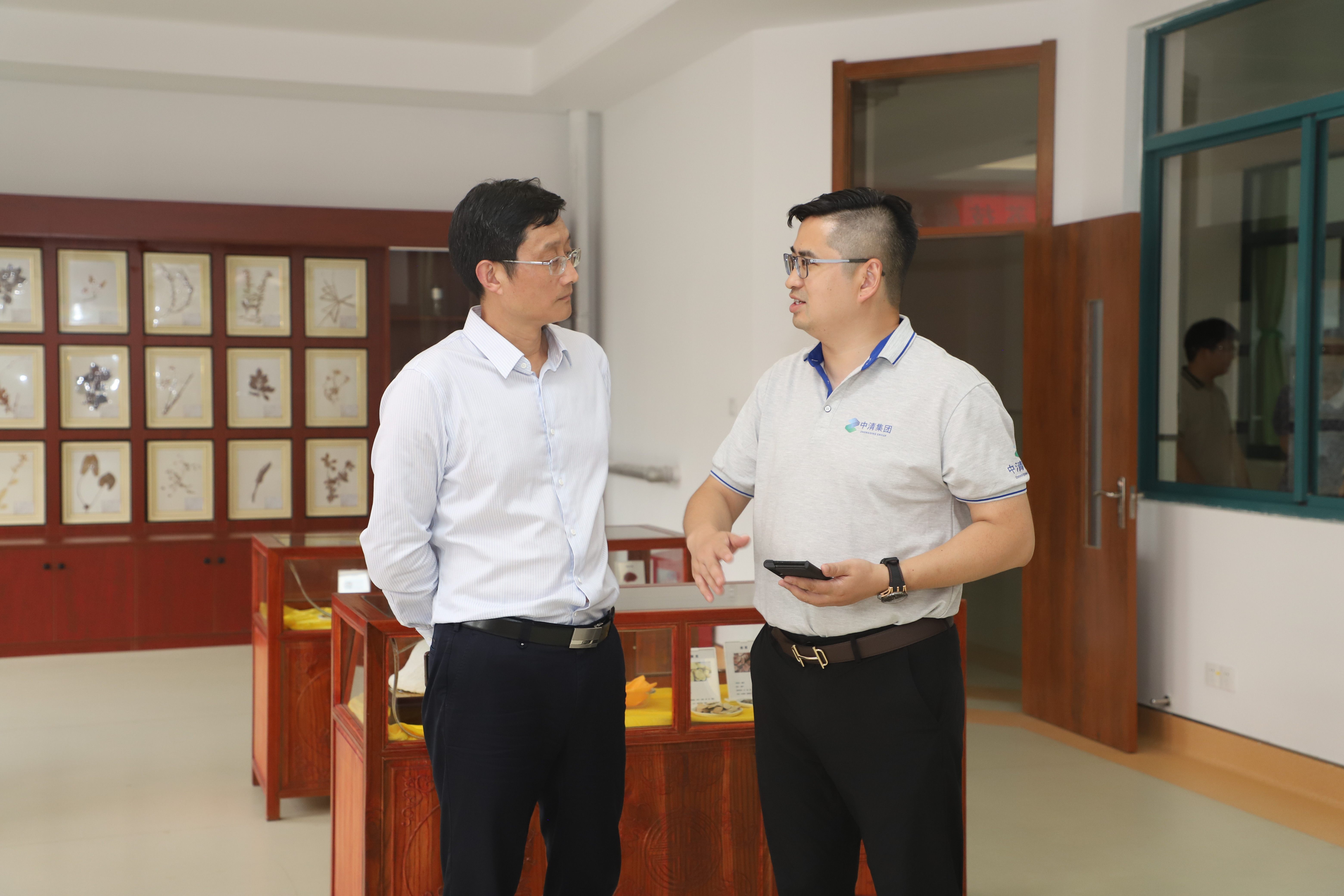 日出水了啊快点使劲动态图