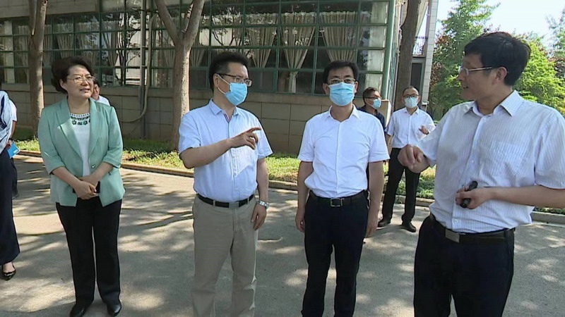 日出水了啊快点使劲动态图