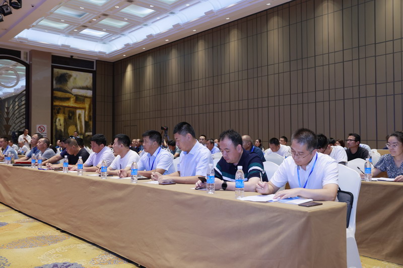 日出水了啊快点使劲动态图