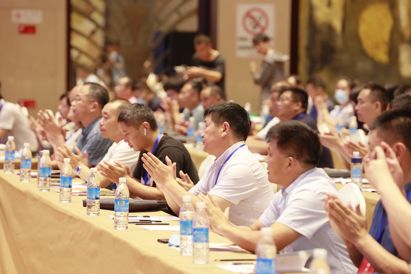 日出水了啊快点使劲动态图