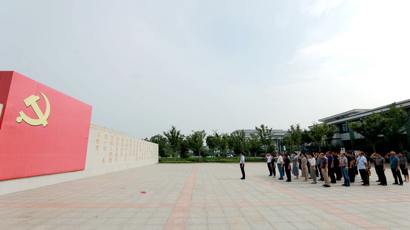 日出水了啊快点使劲动态图