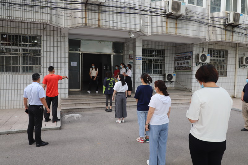 日出水了啊快点使劲动态图