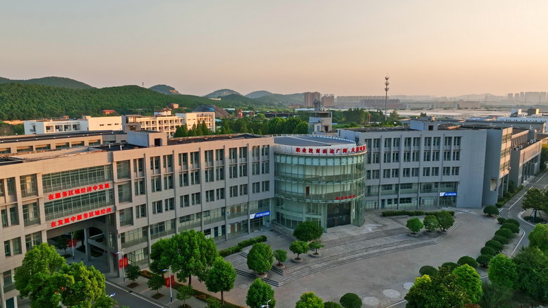 日出水了啊快点使劲动态图