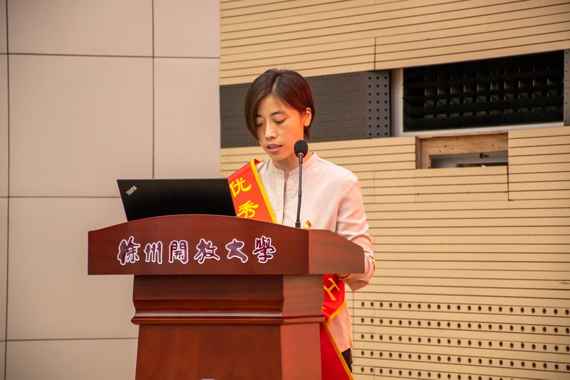 日出水了啊快点使劲动态图