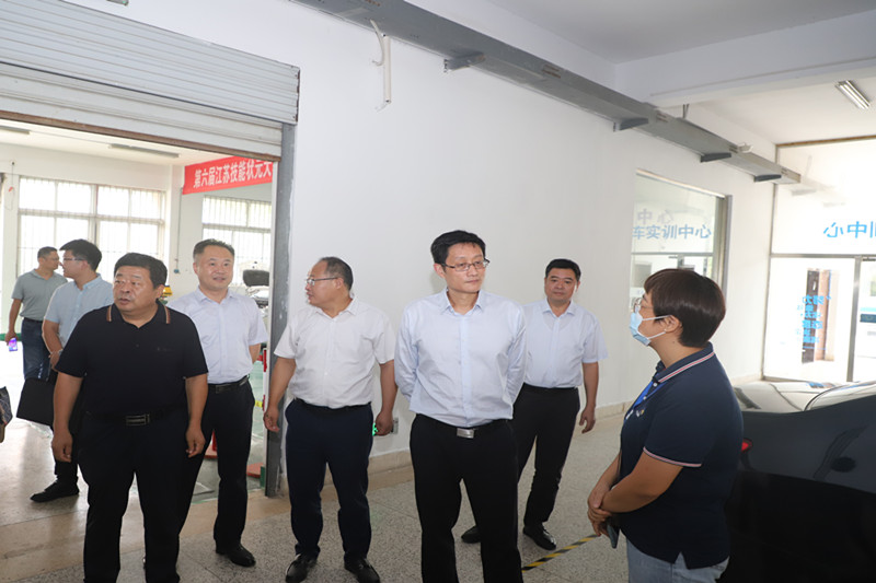 日出水了啊快点使劲动态图