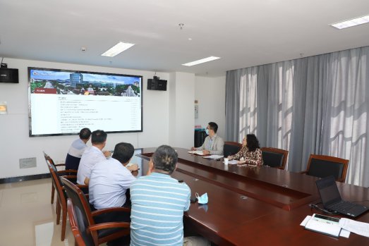 日出水了啊快点使劲动态图