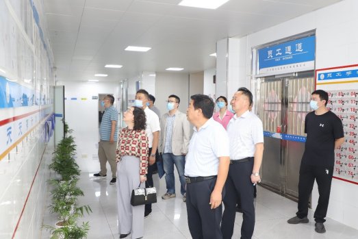 日出水了啊快点使劲动态图