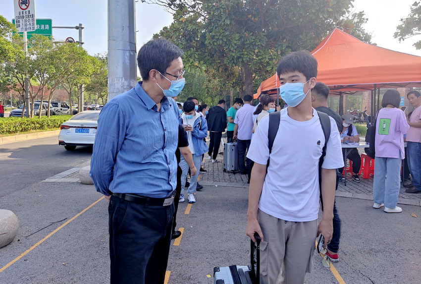 日出水了啊快点使劲动态图