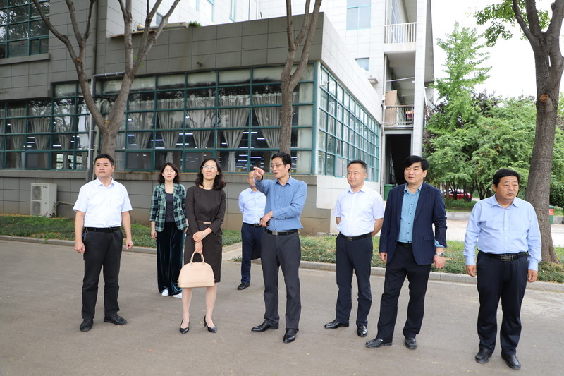 日出水了啊快点使劲动态图