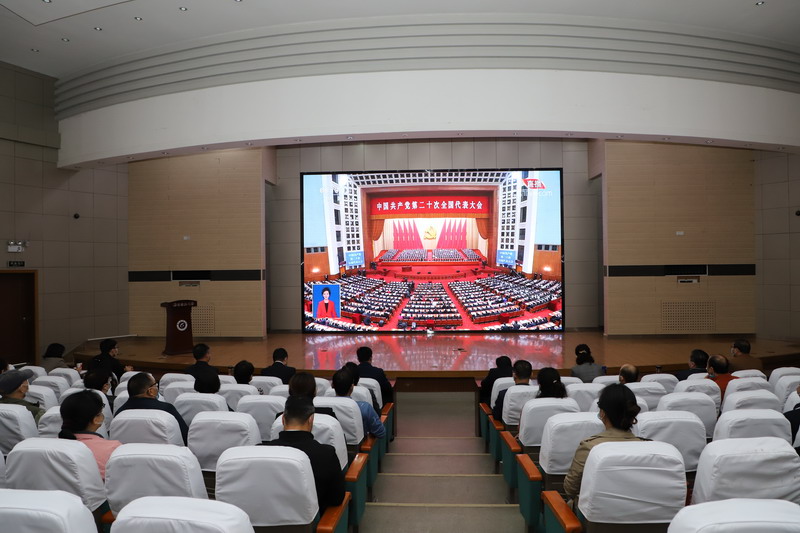 日出水了啊快点使劲动态图