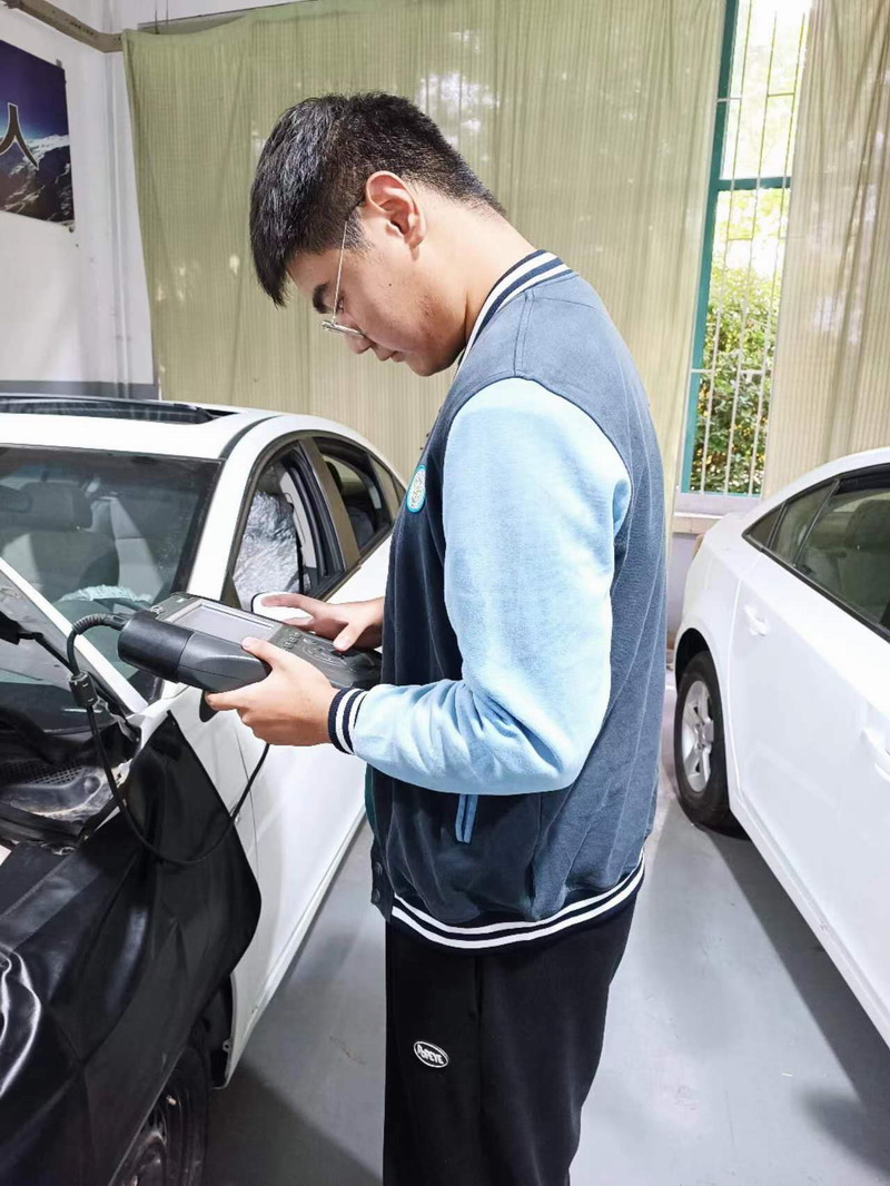 日出水了啊快点使劲动态图