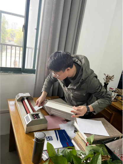 日出水了啊快点使劲动态图