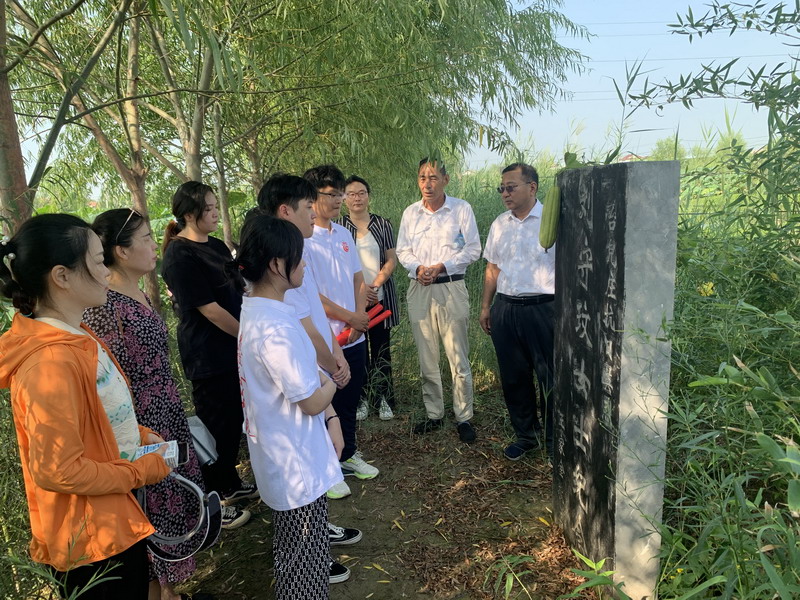 日出水了啊快点使劲动态图