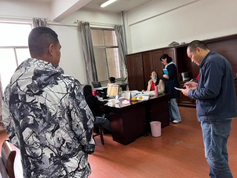 日出水了啊快点使劲动态图