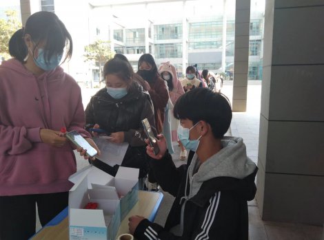 日出水了啊快点使劲动态图