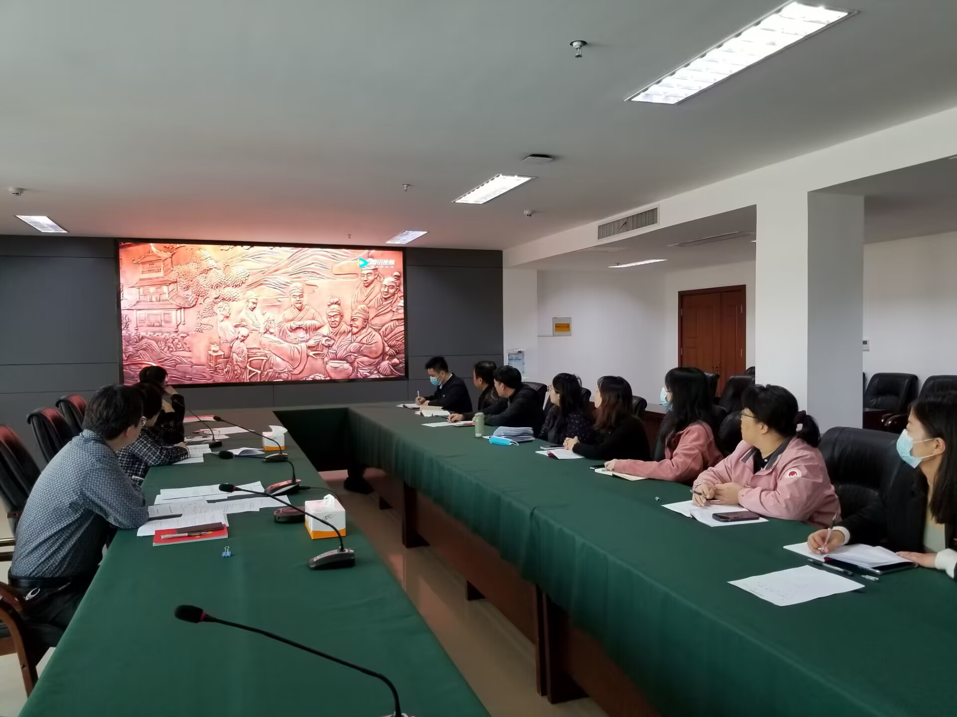 日出水了啊快点使劲动态图