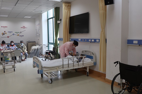 日出水了啊快点使劲动态图