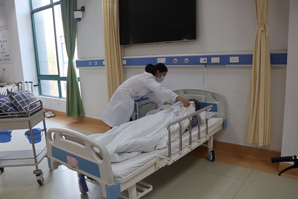 日出水了啊快点使劲动态图