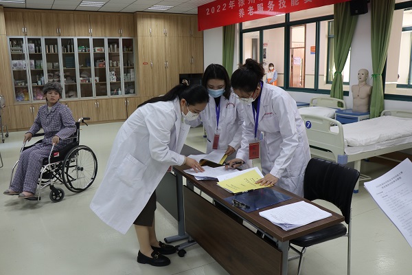 日出水了啊快点使劲动态图