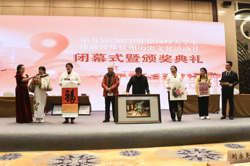 日出水了啊快点使劲动态图