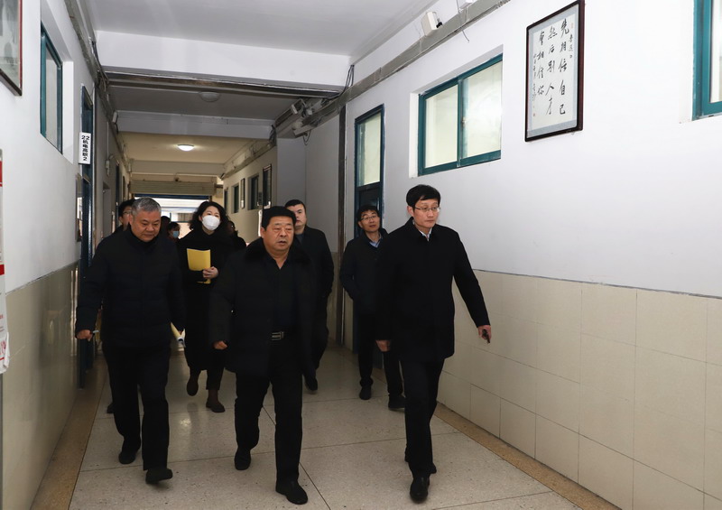 日出水了啊快点使劲动态图