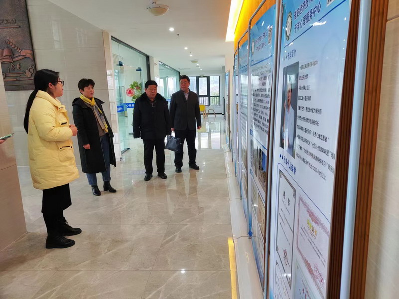 日出水了啊快点使劲动态图