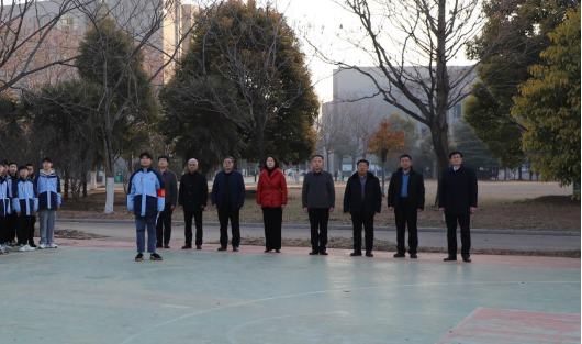 日出水了啊快点使劲动态图