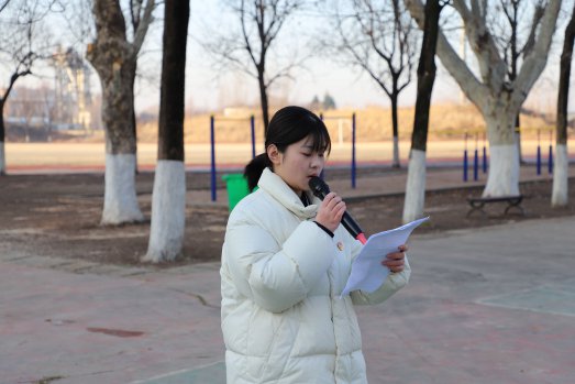 日出水了啊快点使劲动态图