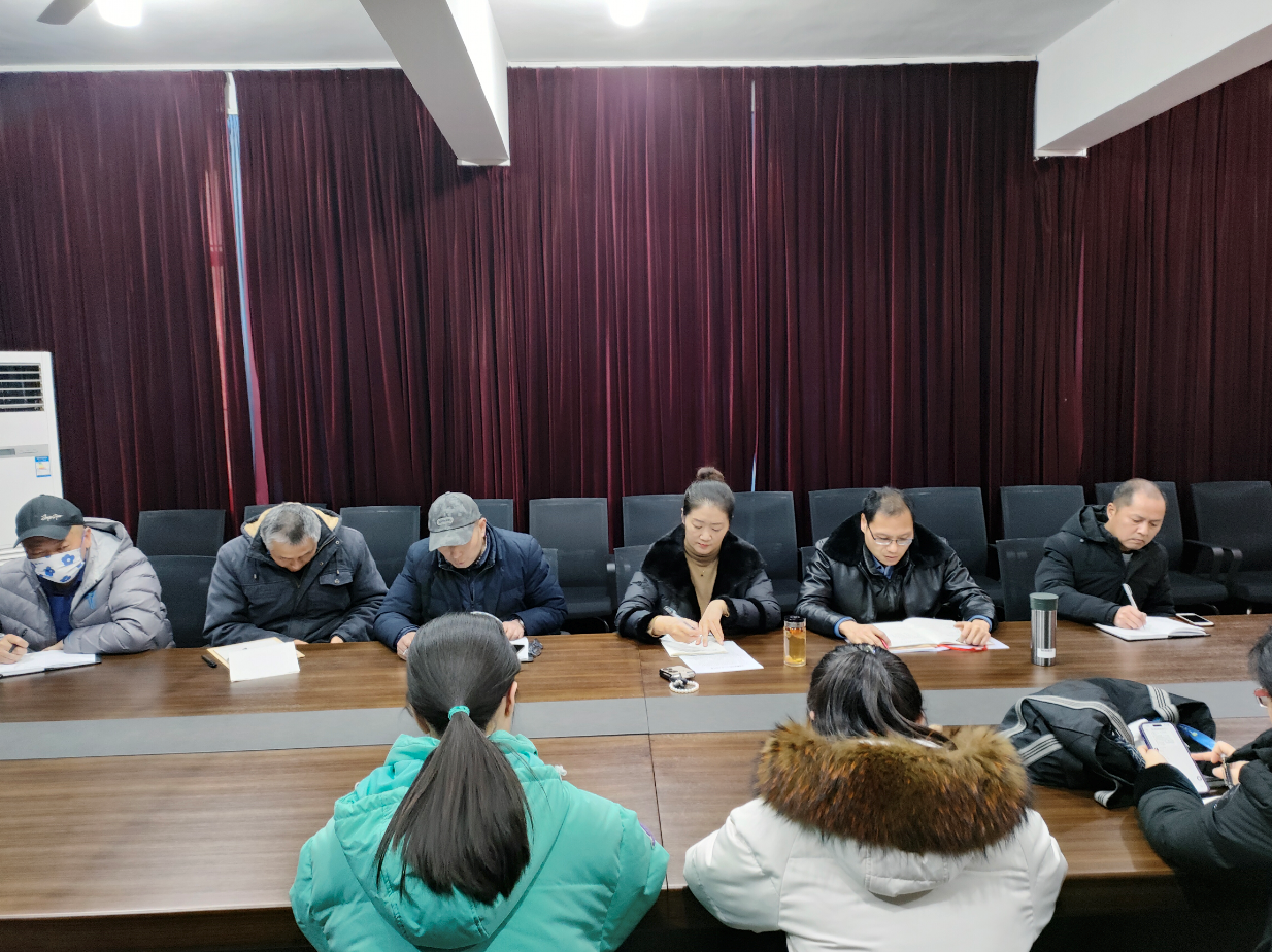 日出水了啊快点使劲动态图