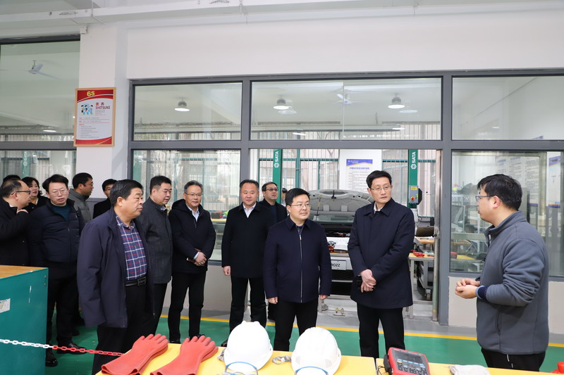 日出水了啊快点使劲动态图