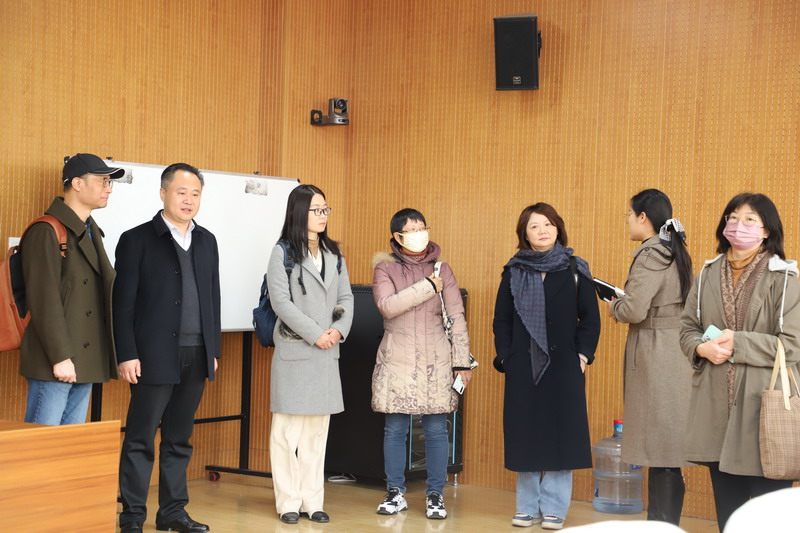 日出水了啊快点使劲动态图