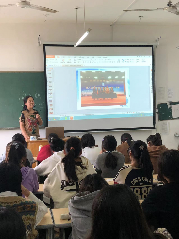 日出水了啊快点使劲动态图