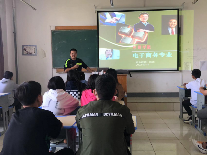 日出水了啊快点使劲动态图